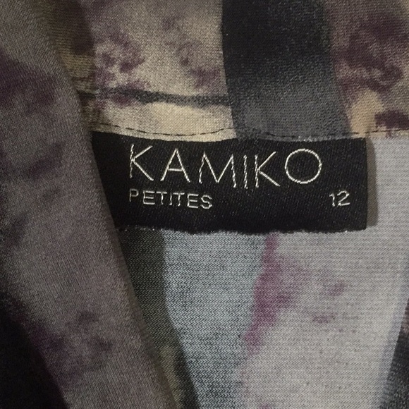 KAMIKO - CrossOver Neck Blouse - Picture 3 of 8